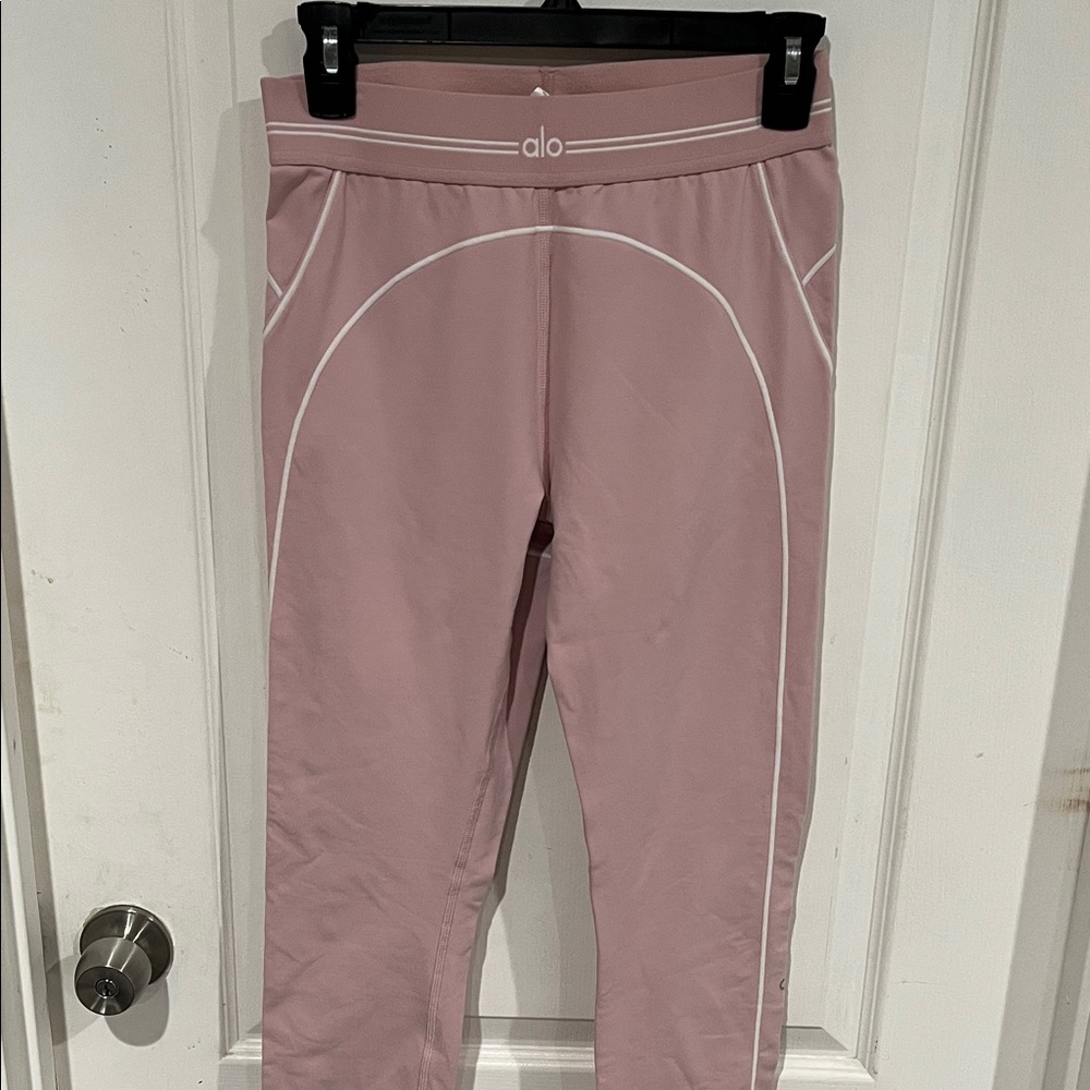 ALO Yoga airbrush high-waist heart throb legging in color ballet pink/white